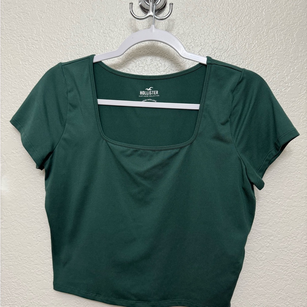 Hollister Women's Green Top